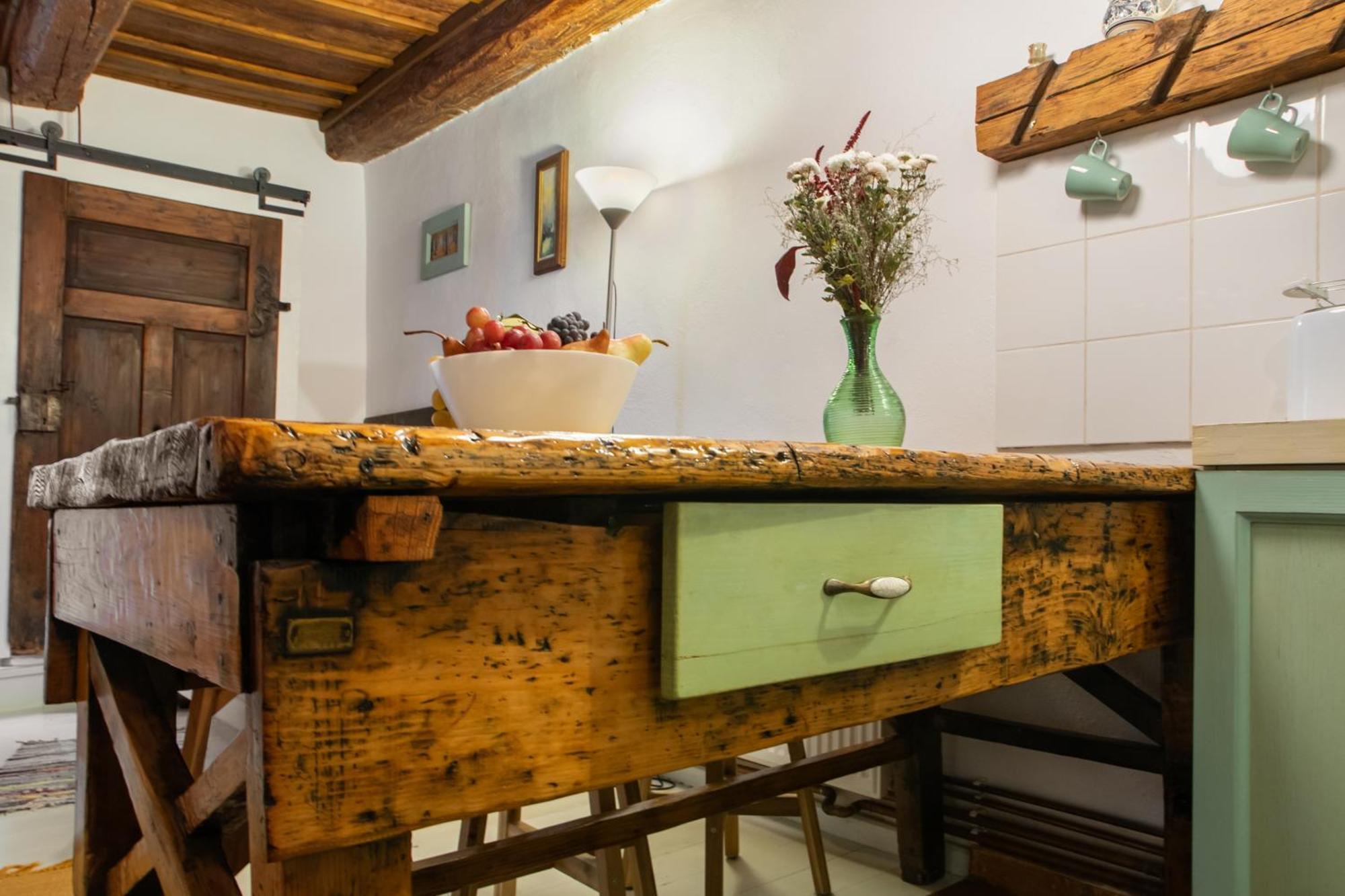 Bike House - 250-year-old Restored House In A Quiet Area