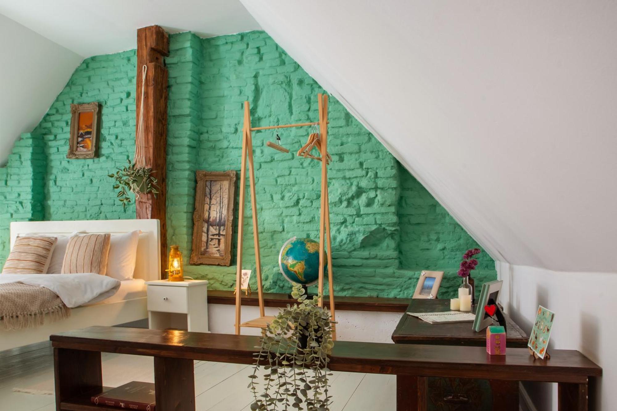 Bike House - 250-year-old Restored House In A Quiet Area Apartment *